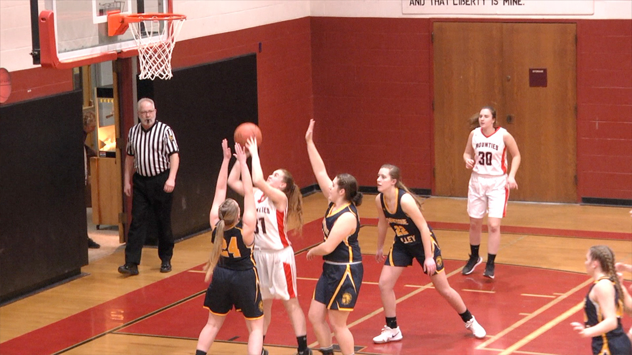 Lady Indians top Lady Mounties, 60-32