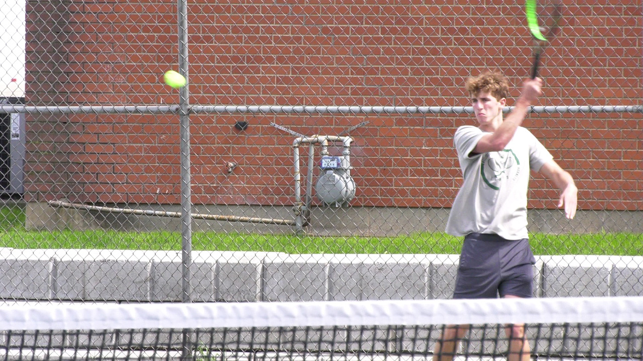 Hornets Top Milton in District IV Tennis Quarterfinals